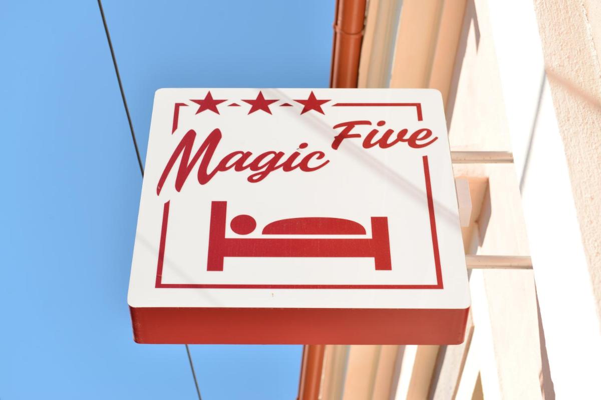 Magic Five - Cazare Reghin *** - Housity