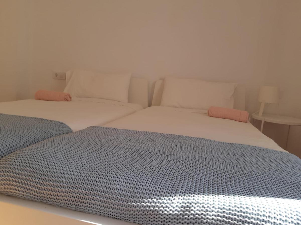 Moderna casa de pueblo en el casco viejo de Jávea - Housity