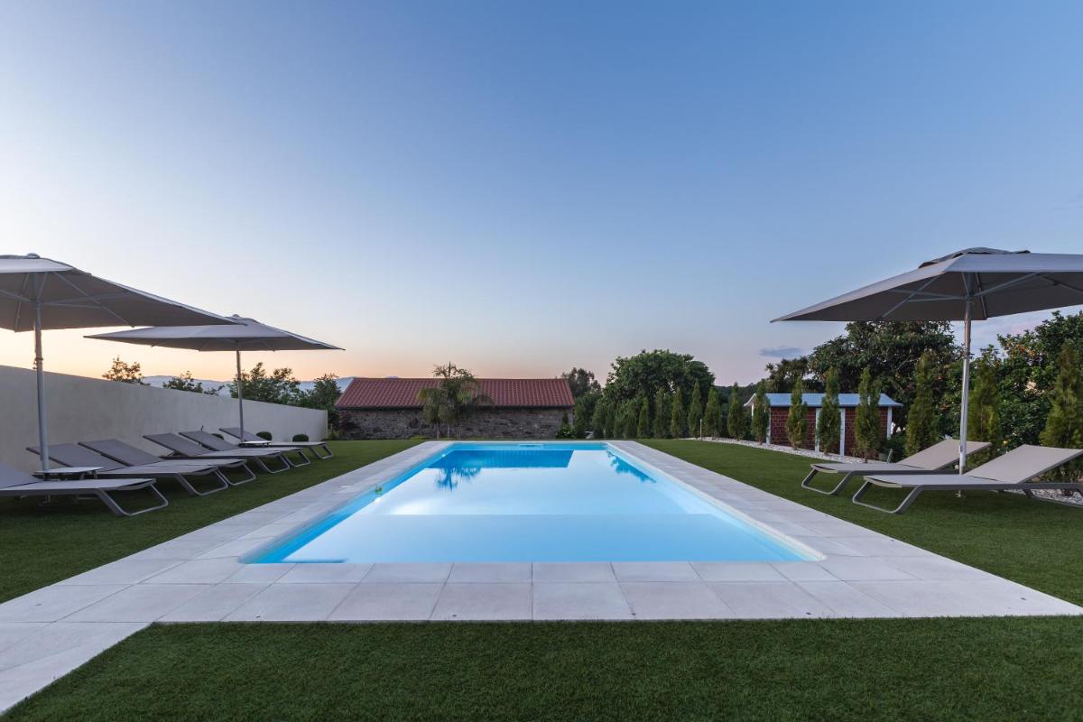 O CERVO CHARM HOUSE - Housity