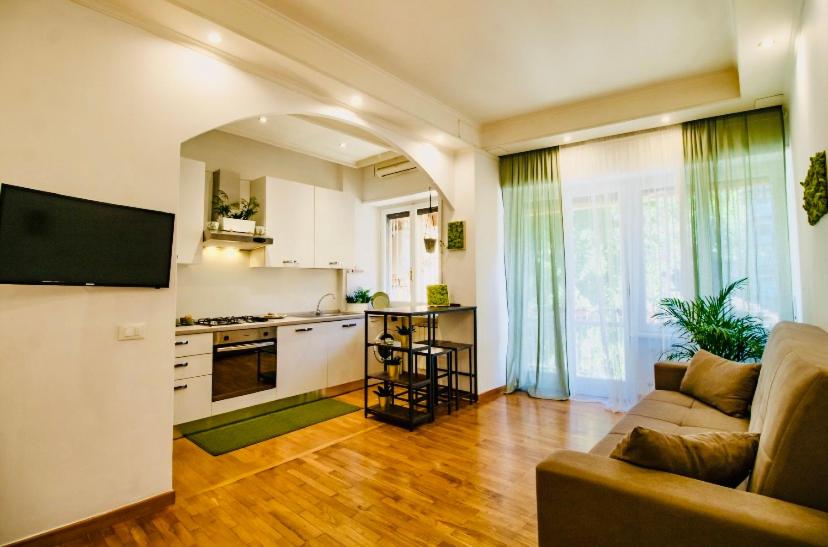 PLANT HOUSE Roma Eur - Housity