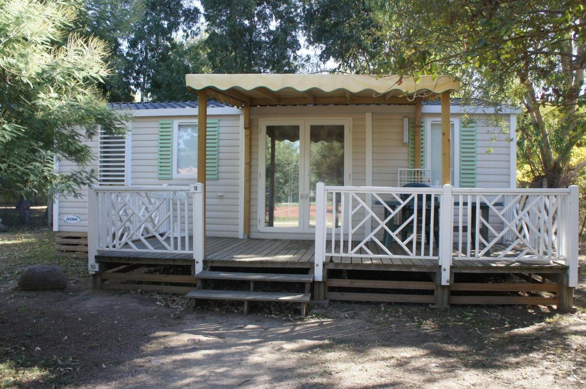 Jardin de l'établissement Camping La Pinède