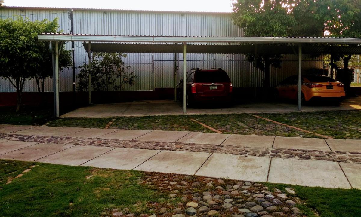 Hotel Miraflores - Housity