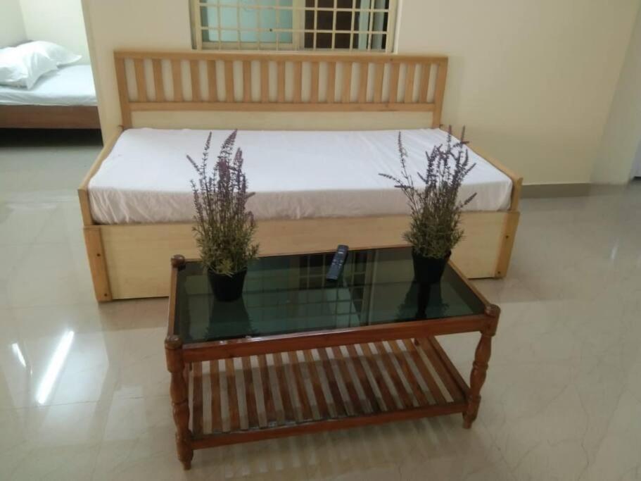 Simhagiri Holiday Inn - Housity