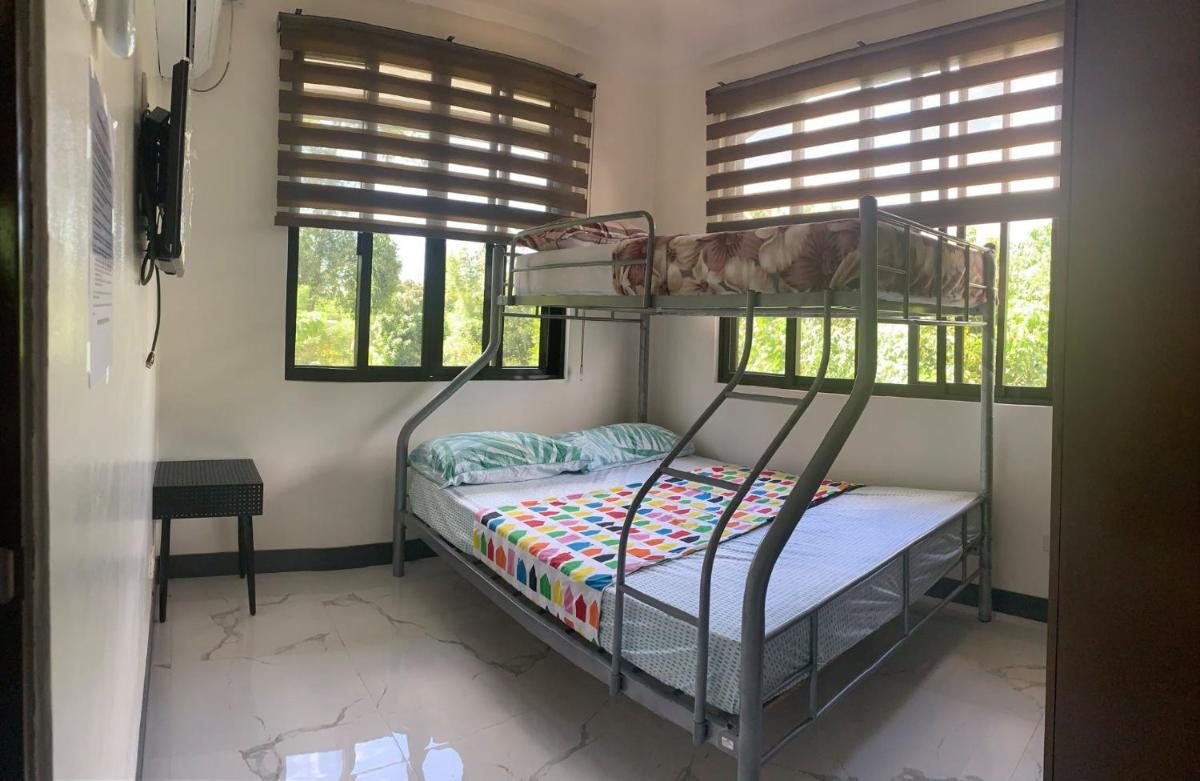 Mary's Homestay Coron - Housity
