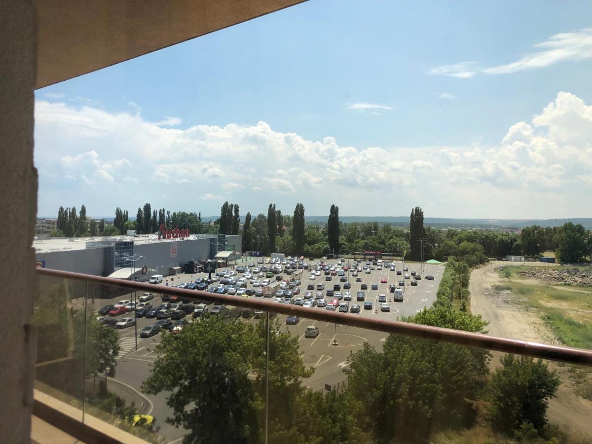 Week-End Vibes - Hizvo