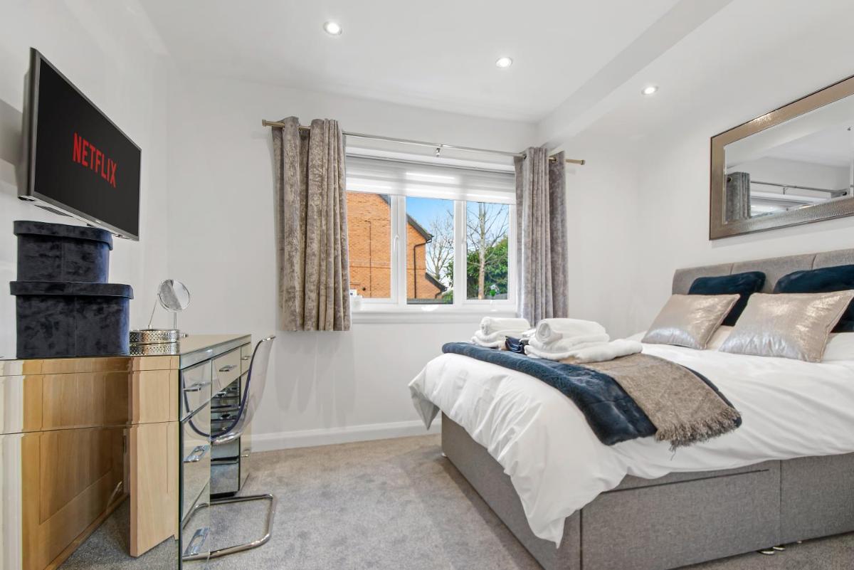 Butterfly House - Luxury 2 Bedroom Property - Housity