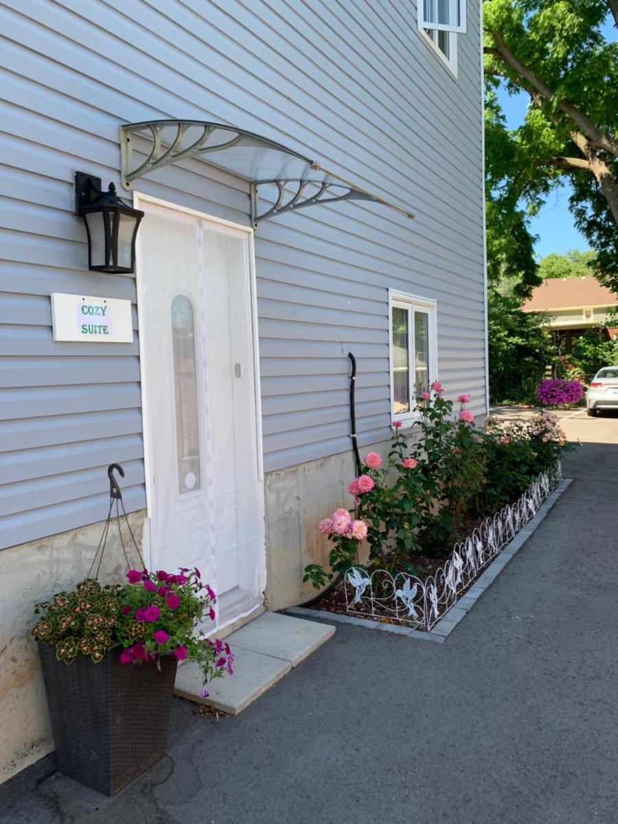 Ambiance by the Falls Cozy Suite - Housity