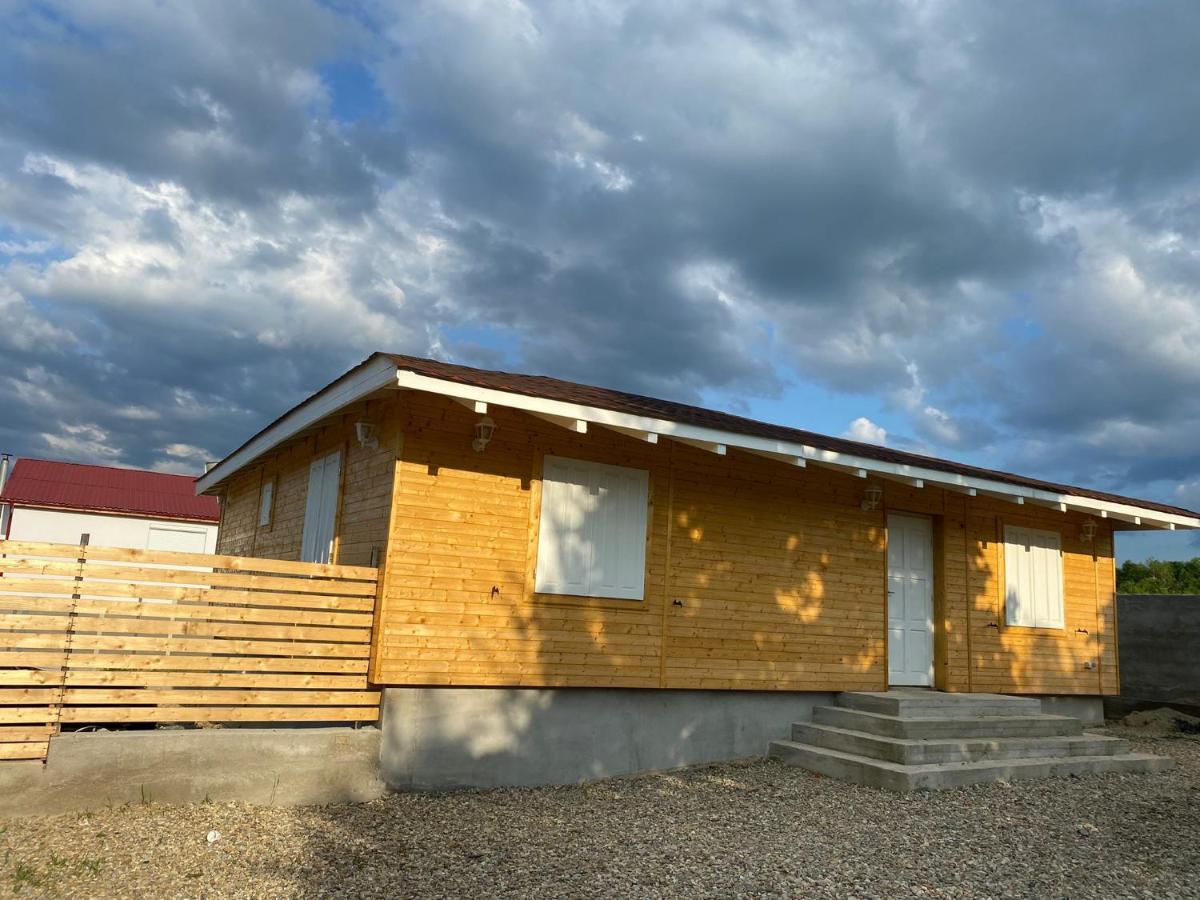 Cabana DEBORAH , Fardea lacu Surduc - Housity