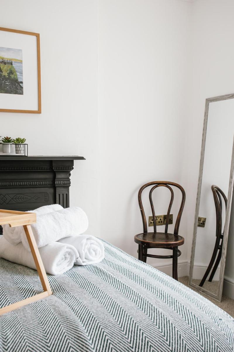 Cosy period cottage 2min walk to the beach - Housity