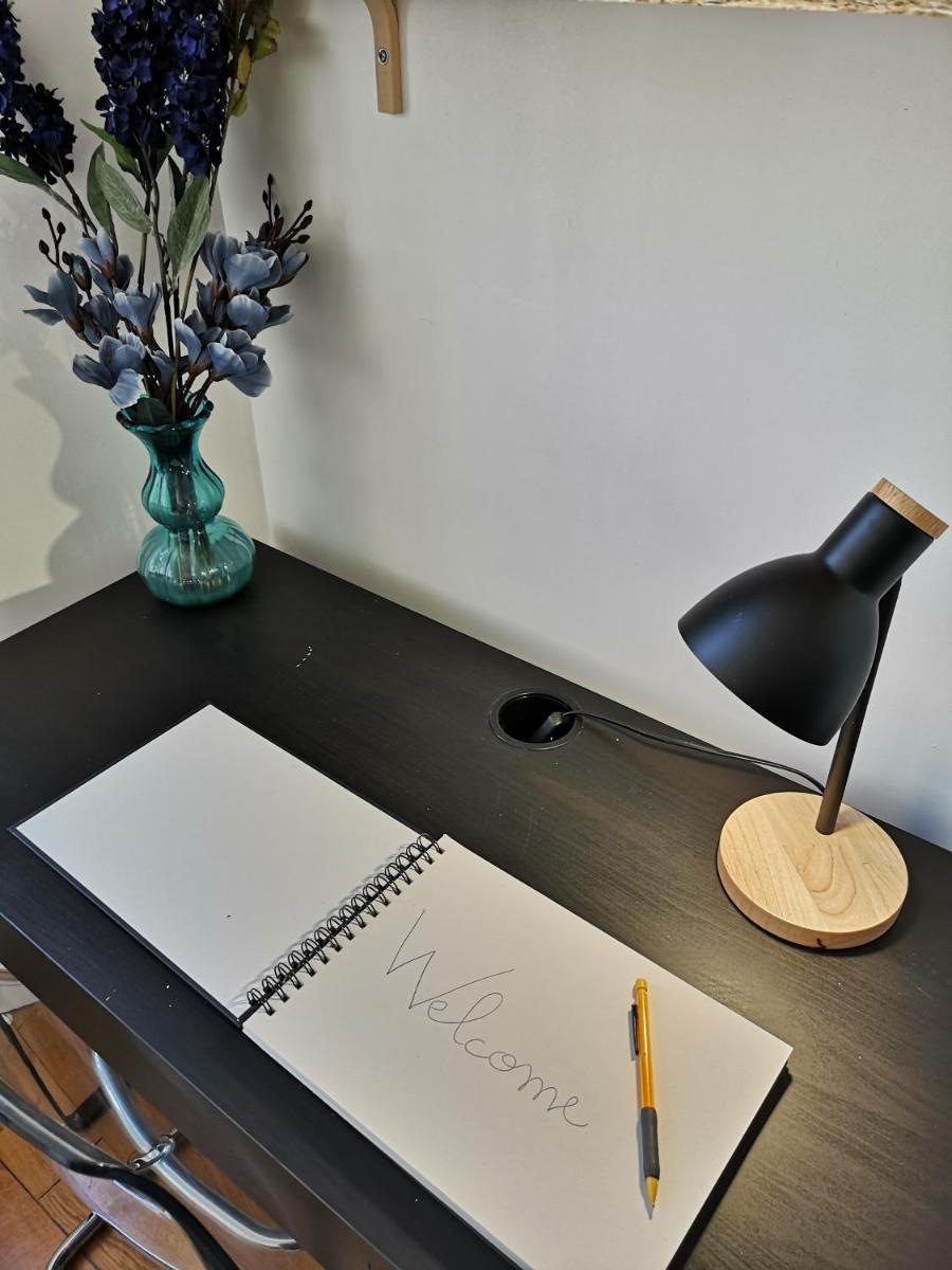 BNB LE CHIC Hyper Centre Orléans 5' Train Station PARKING - Housity