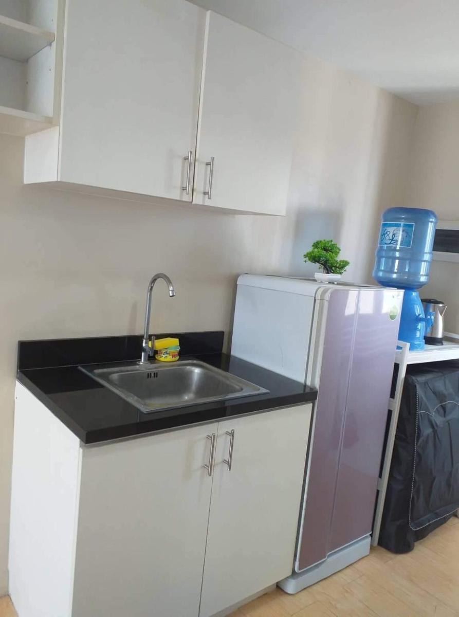 Suitetrails - SV 2118 Sunvida Tower- SM City Cebu - Spacious Studio Type Condo with WIFI