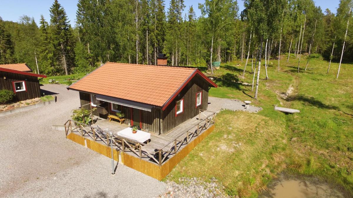 Cozy cottage in Arjang near the lake and untouched nature - Housity