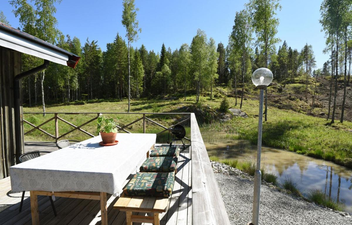 Cozy cottage in Arjang near the lake and untouched nature - Housity