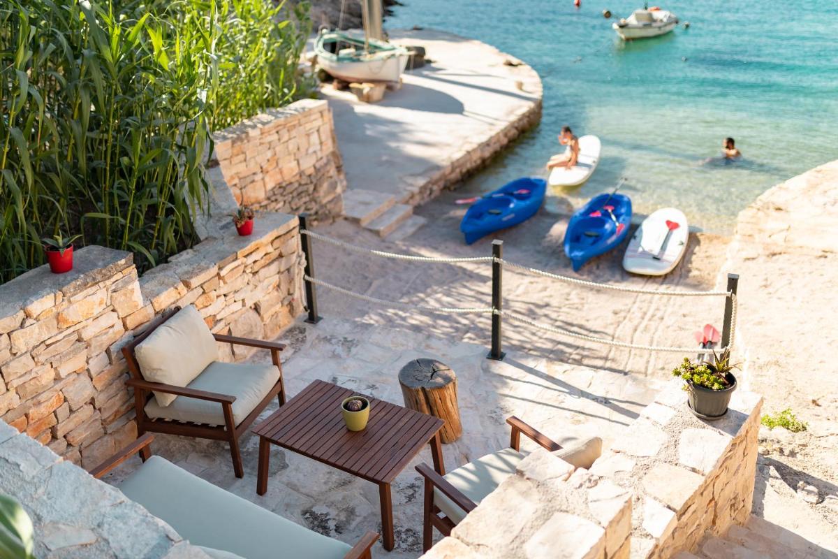 Orsula's Beach House - Housity
