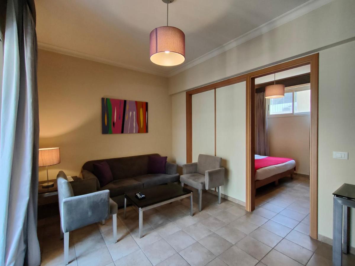 X2 by Smallville - Housity