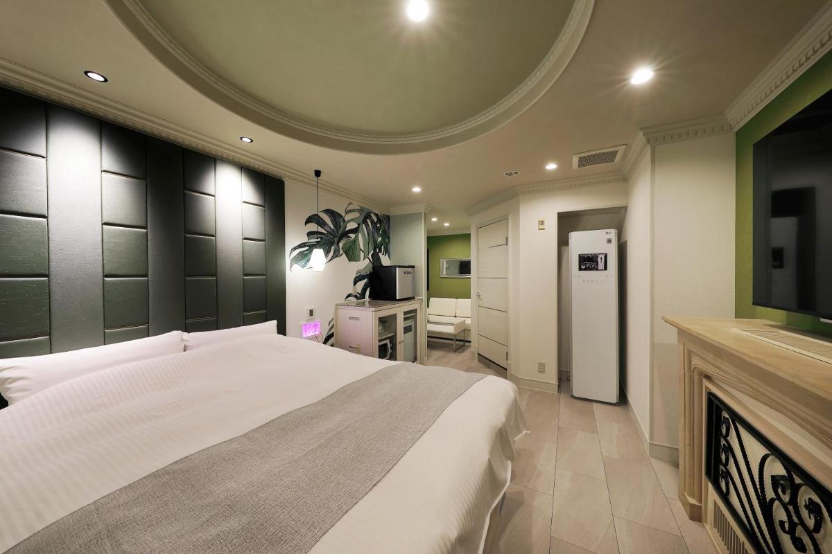 ホテルバースデー岐阜西店 HOTEL Birthday GifuWest - Housity