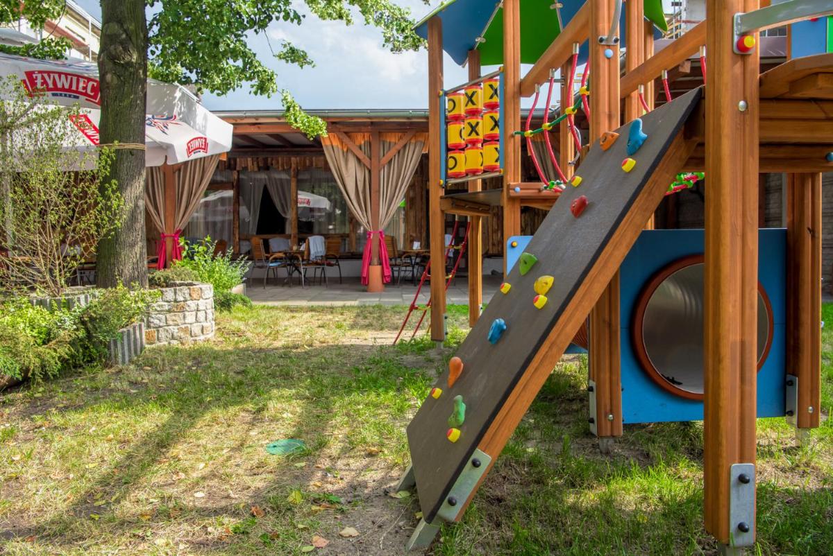 Pokoje Gościnne Twist - Housity