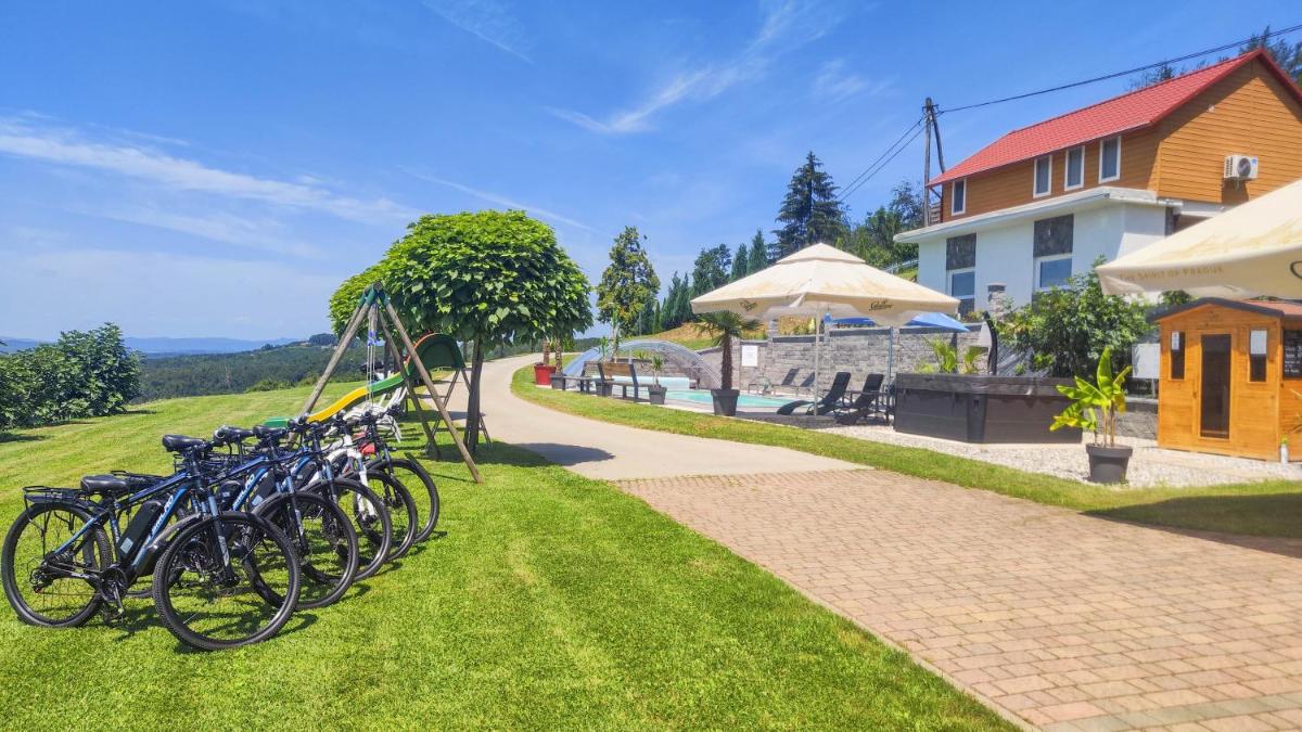 Suitetrails - Three Stars Luxury House ART-PE with pool and SPA pool