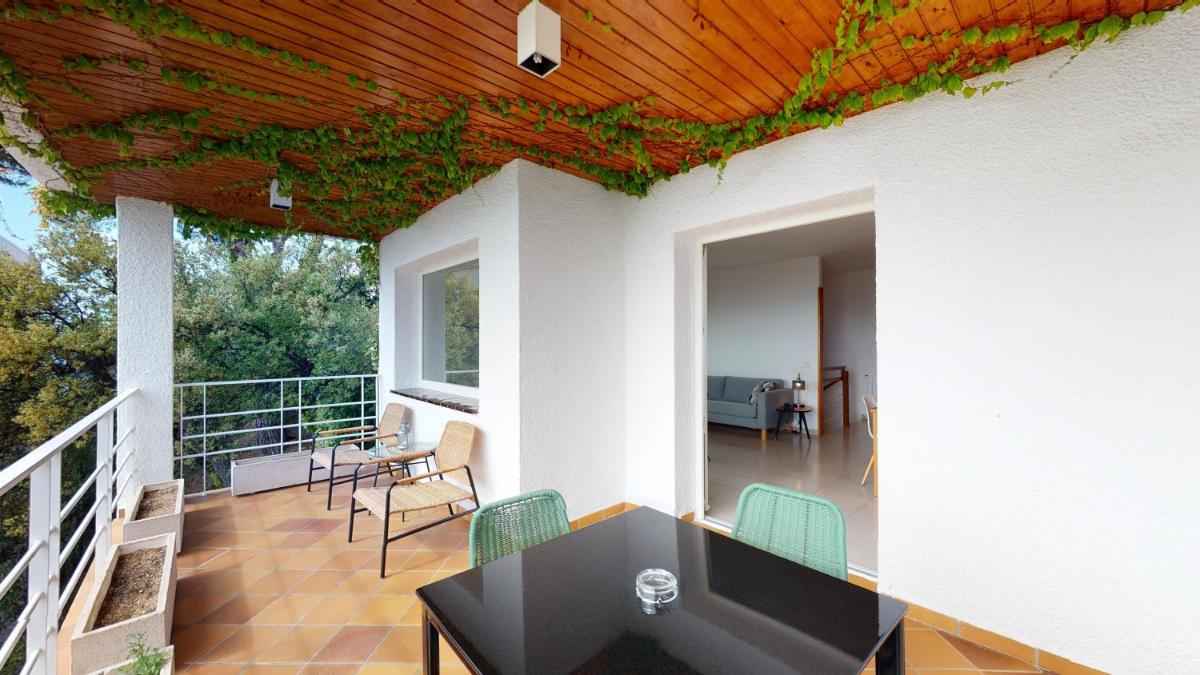 Villa Reymar - diseño y vistas al mar - Housity