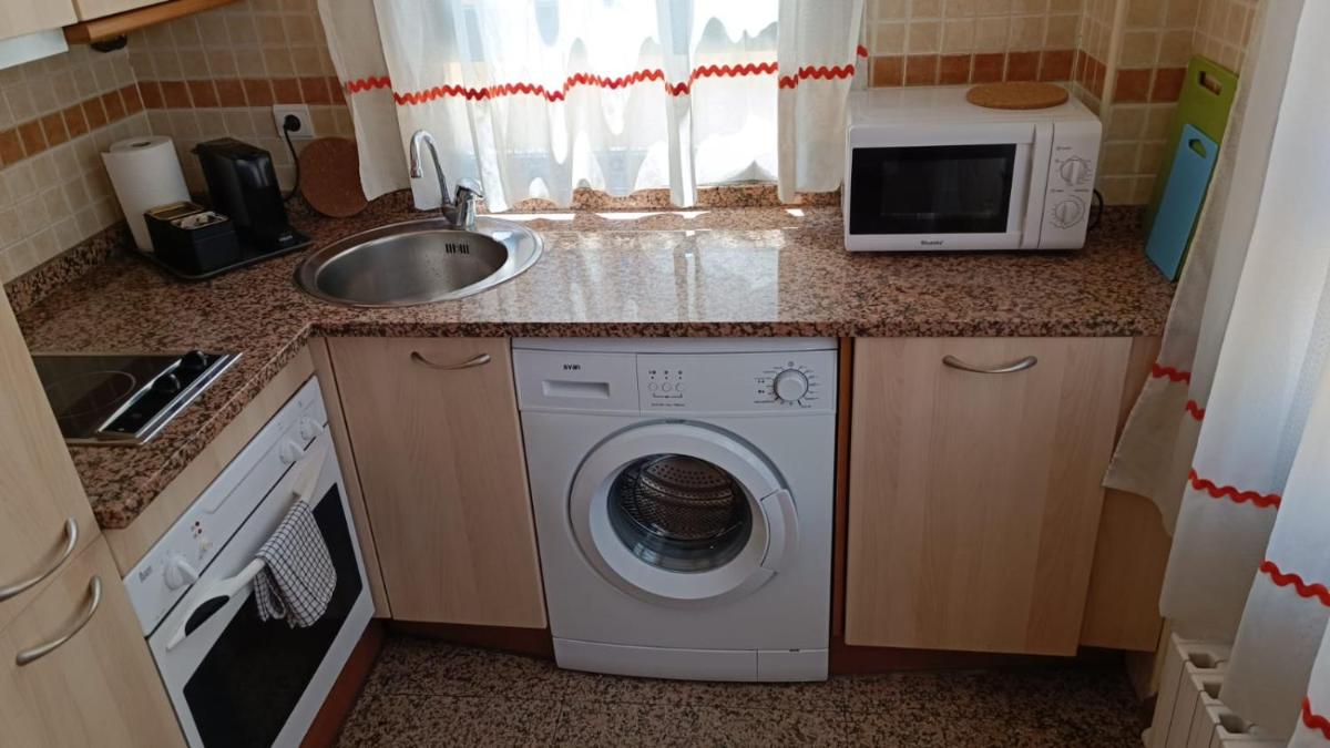 LC Gavín - PARKING GRATIS - Housity