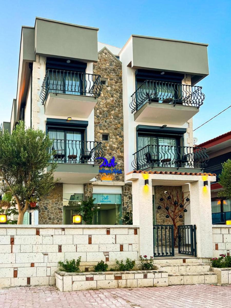 Dali Boutique Hotel - Housity