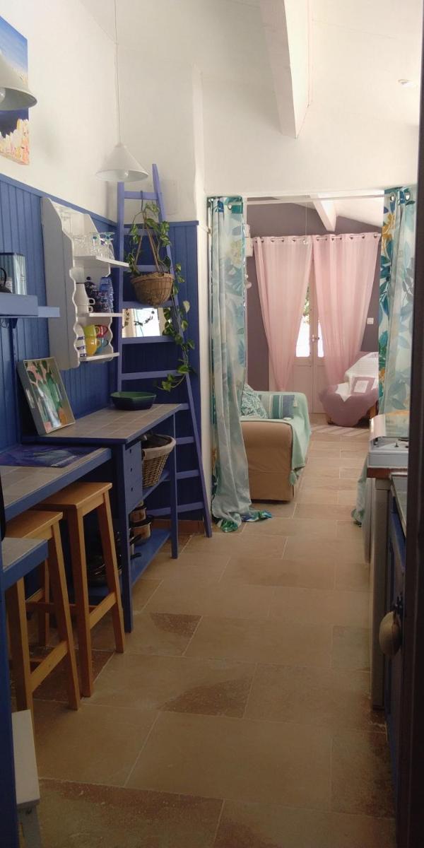 Bienvenue à la Source dans une Maison de Charme - Housity