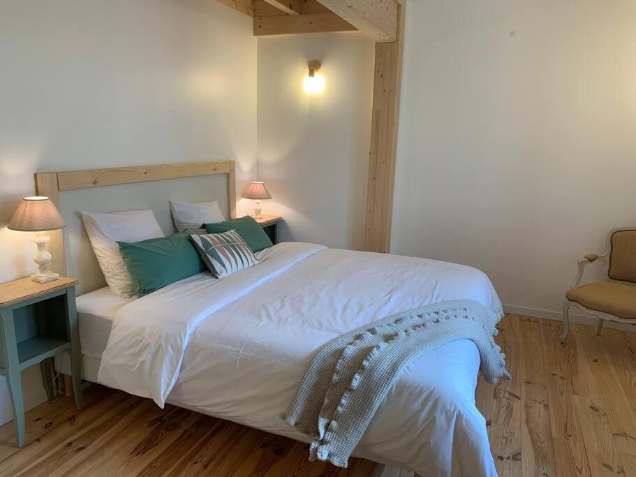 Gite Oranis, maison de charme au cœur du Quercy blanc! - Housity