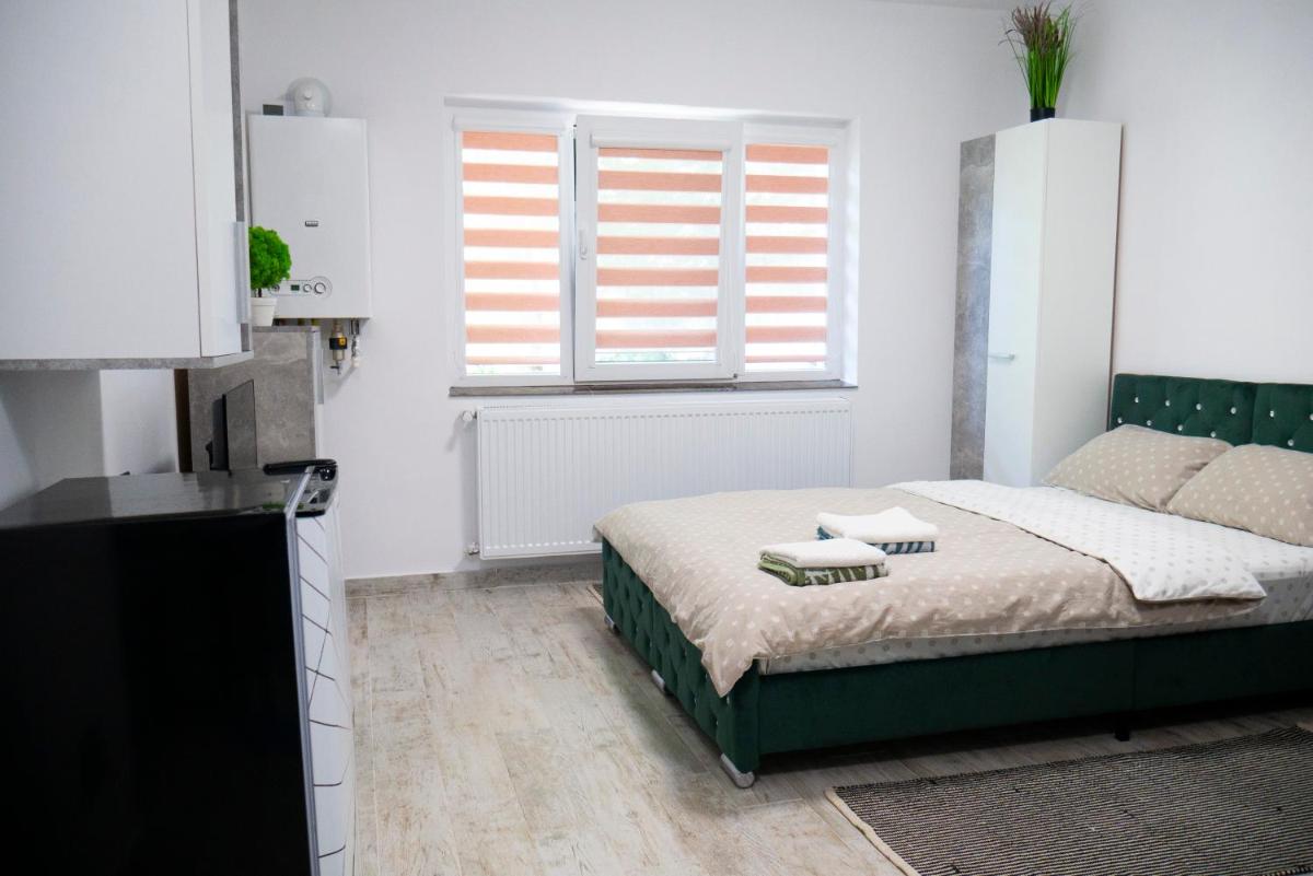 CASEROM Studio - Housity