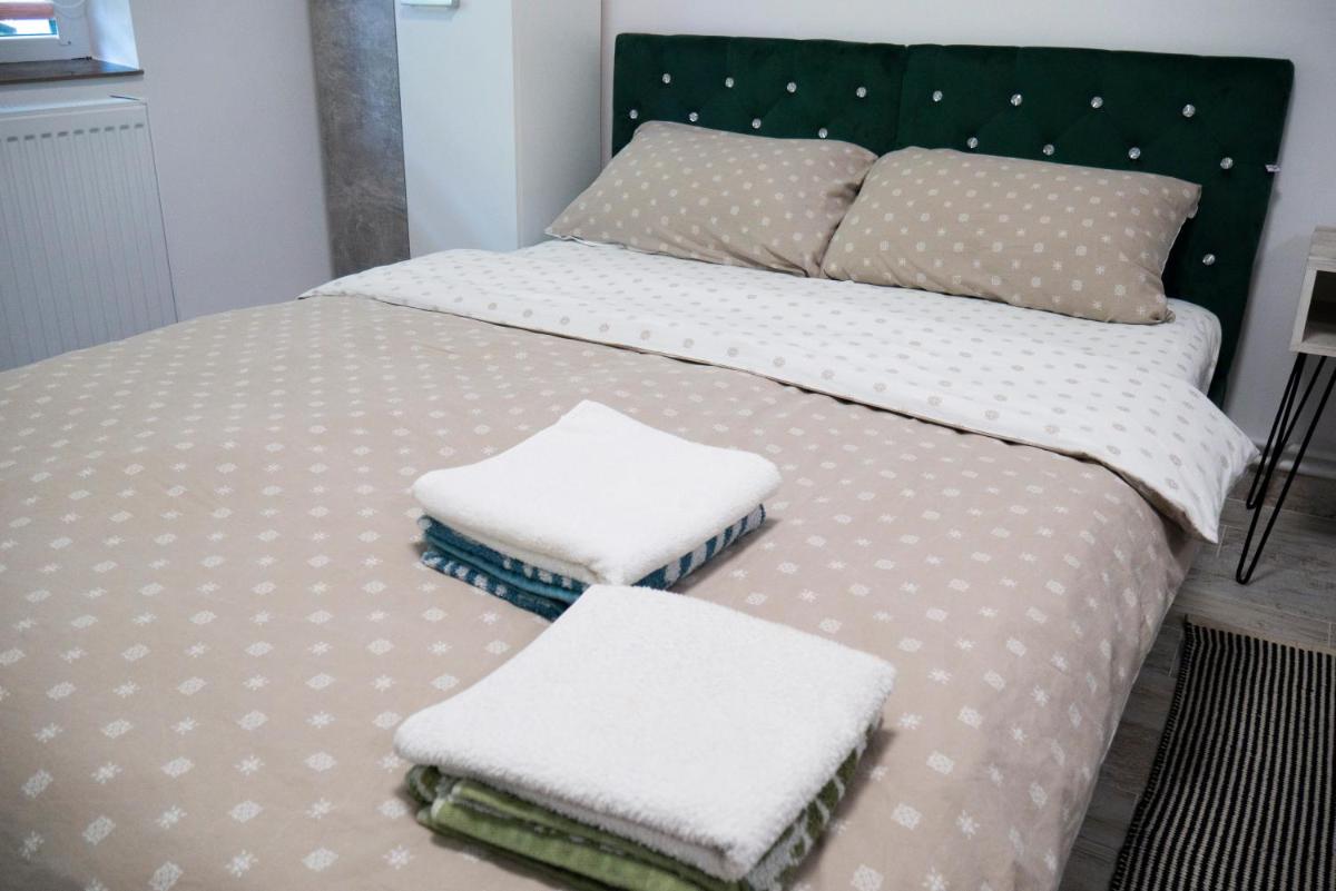 CASEROM Studio - Housity
