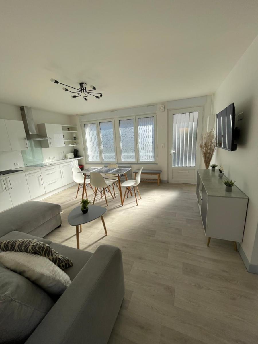 Charmant logement avec petite terrasse à Le Portel - Housity