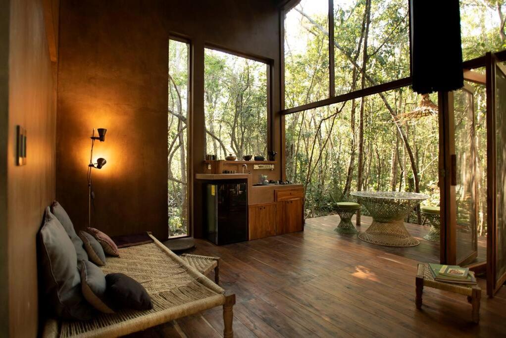 Suitetrails - OJO DE ÁRBOL, boutique cabin in the real jungle