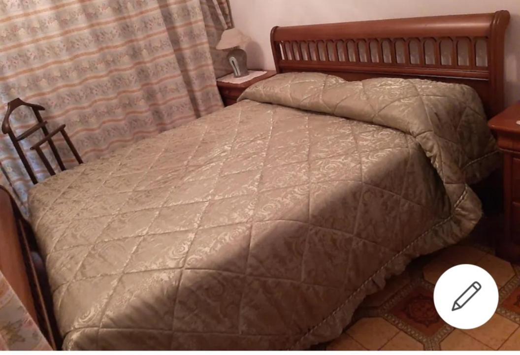Casa vacanza sotto il castello - Housity