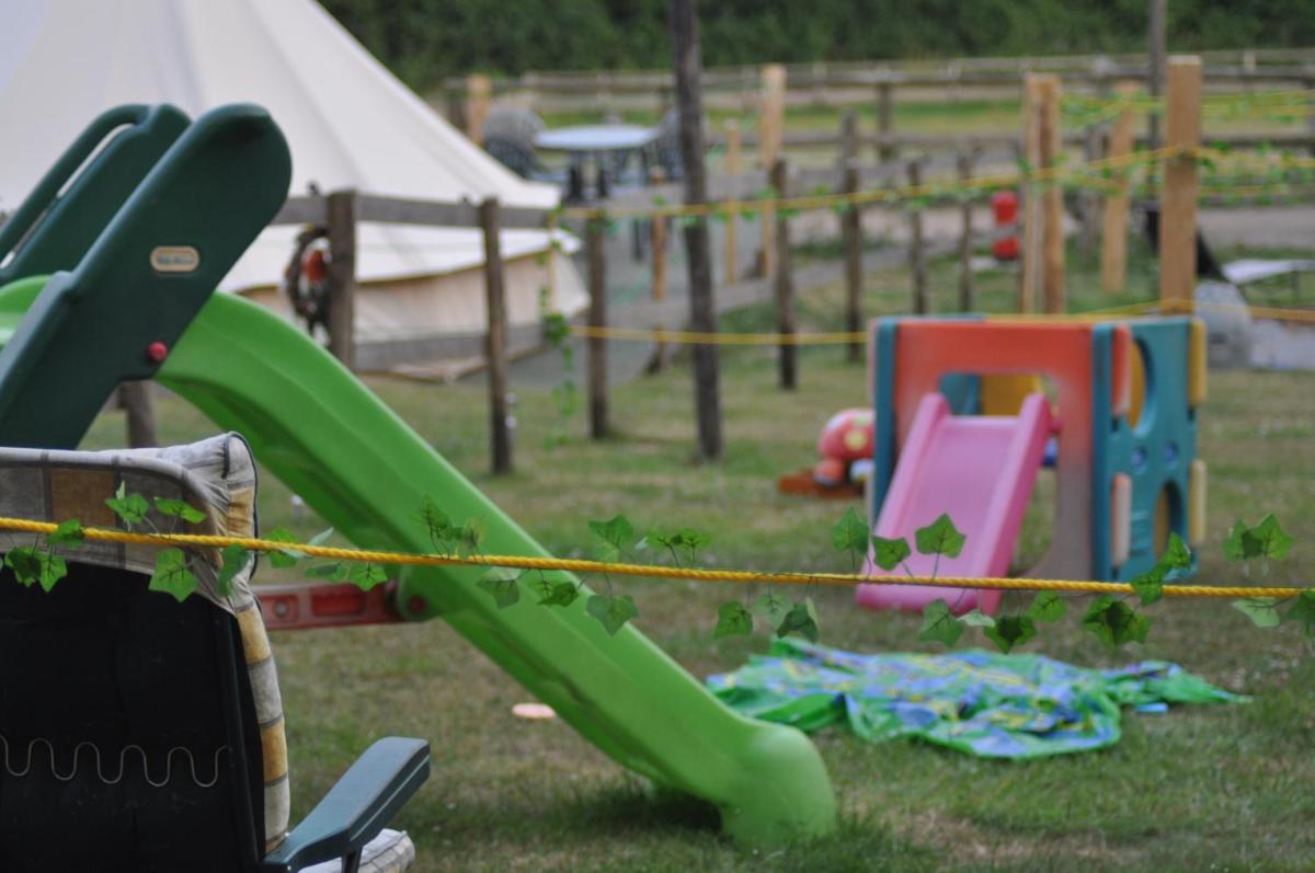 Walnut Tree Glamping - Housity