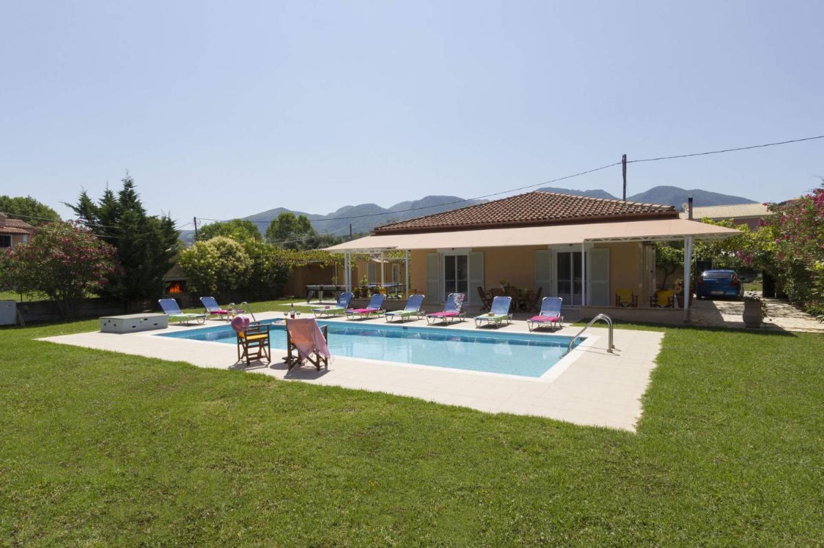 Stafili by  Plus - Housity