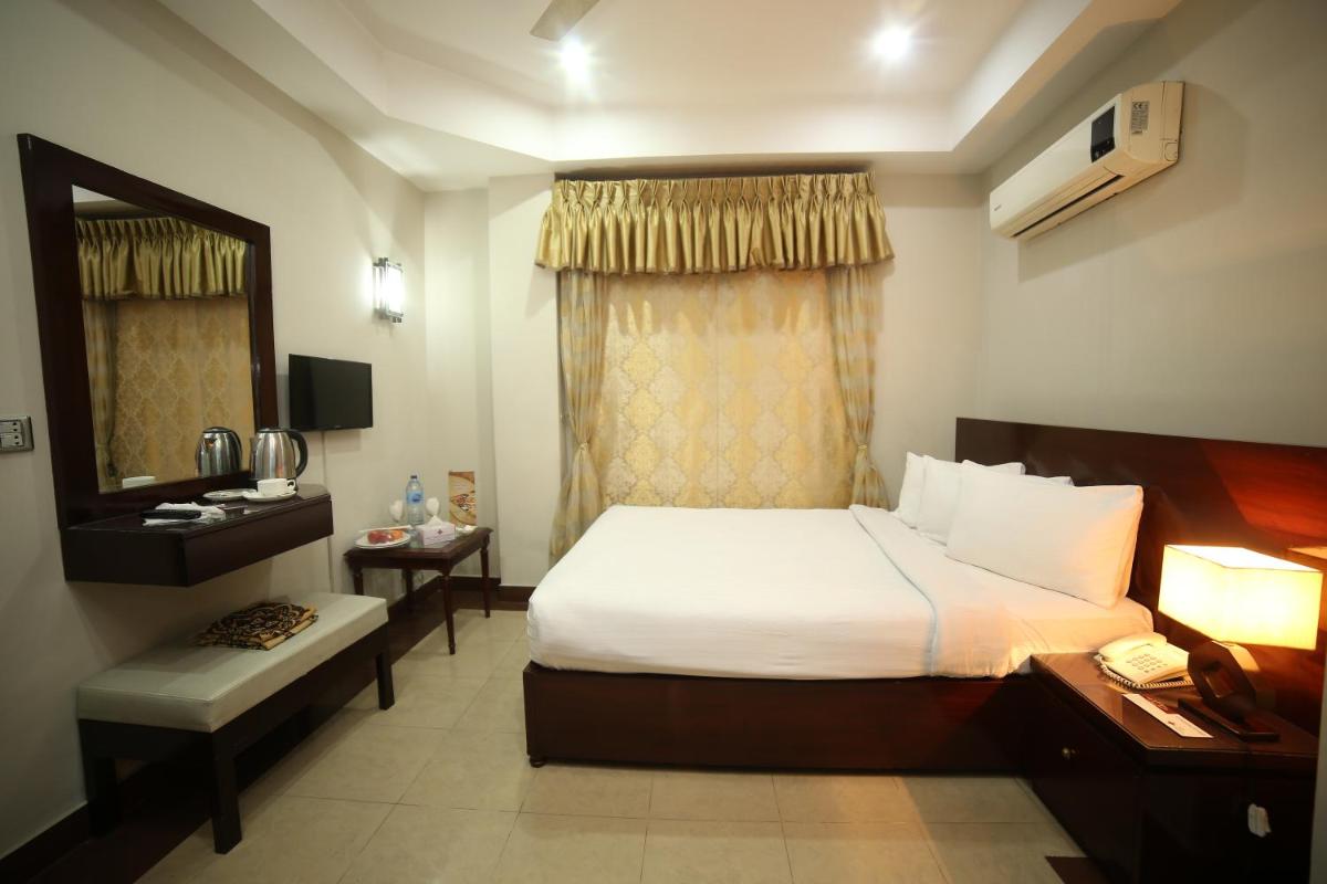 Suitetrails - Hotel Multan Continental