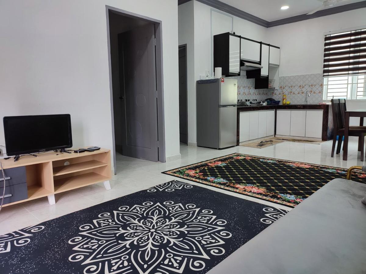 Kayangan Inn - Housity