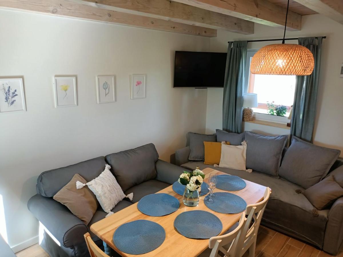 Smocze Ranczo 2 - Housity