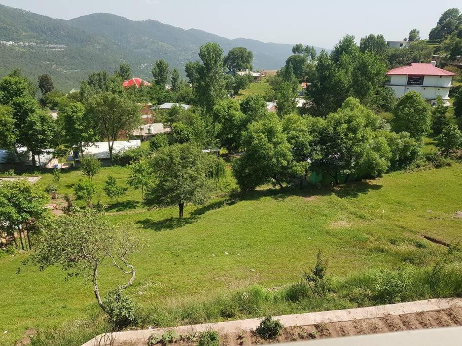 Roof Top Resort -Sun Rise Room - Housity