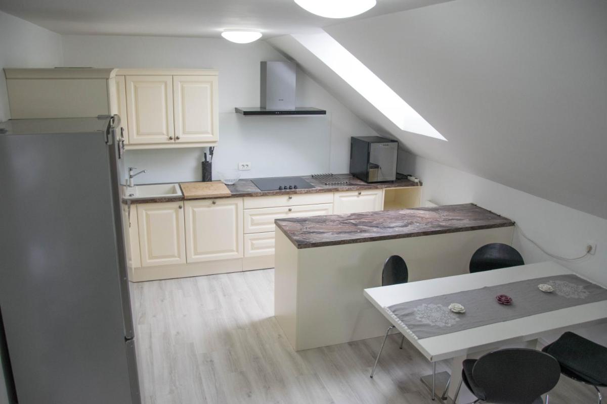 Ljubljana Dragon Apartment - Housity