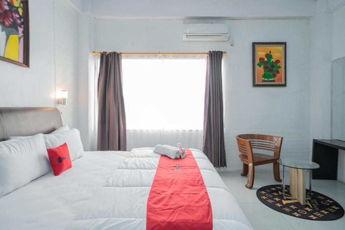 RedDoorz @ Kampung Sawah Jatimurni Bekasi - Housity
