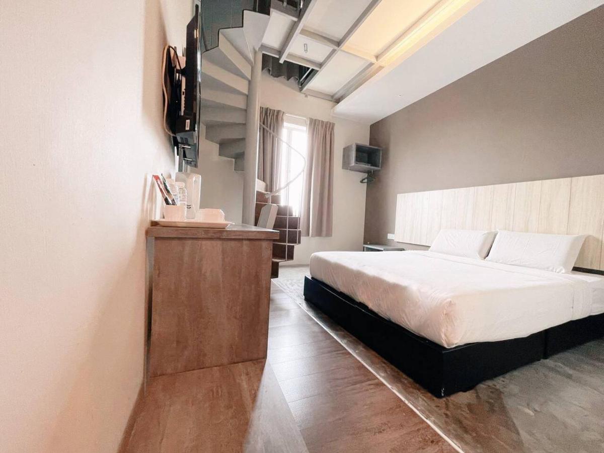 KARANG TIMUR MOTEL - Housity