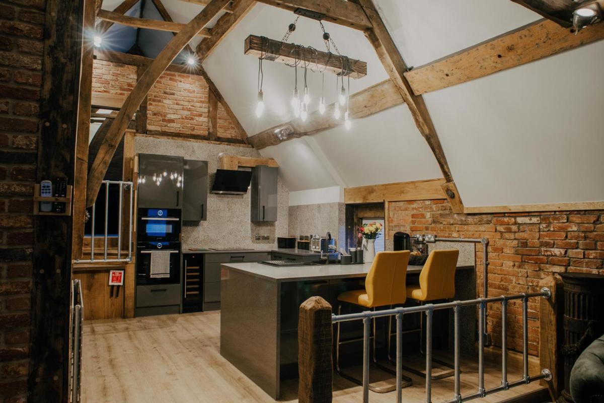 Urban Lofts - Housity