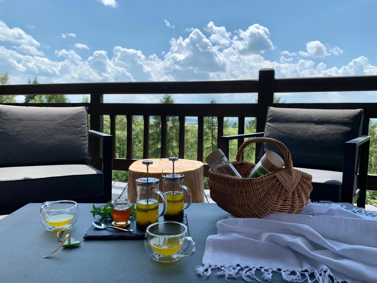 KOZA U WOZA WYPOCZNIJ W GÓRACH W RYTMIE SLOWLIFE drewniany dom premium z widokiem na panoramę Tatr ecoSPA strefa fitness e-bike ZIELONA FARMA - Housity