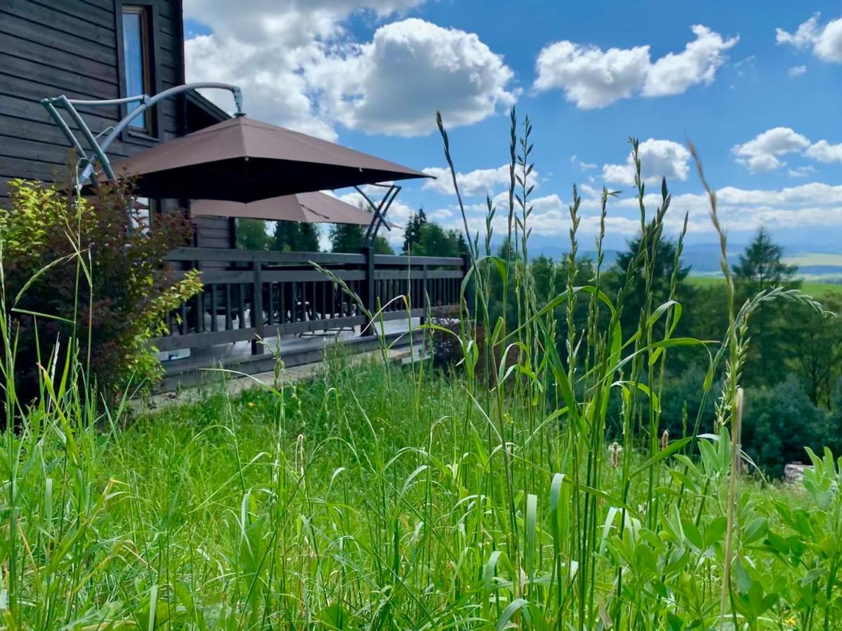 KOZA U WOZA WYPOCZNIJ W GÓRACH W RYTMIE SLOWLIFE drewniany dom premium z widokiem na panoramę Tatr ecoSPA strefa fitness e-bike ZIELONA FARMA - Housity