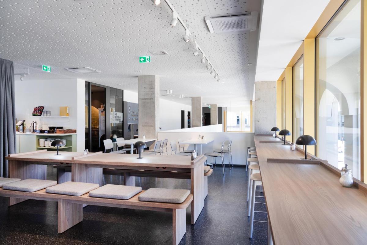 MEININGER Hotel Bremen Hauptbahnhof - Housity