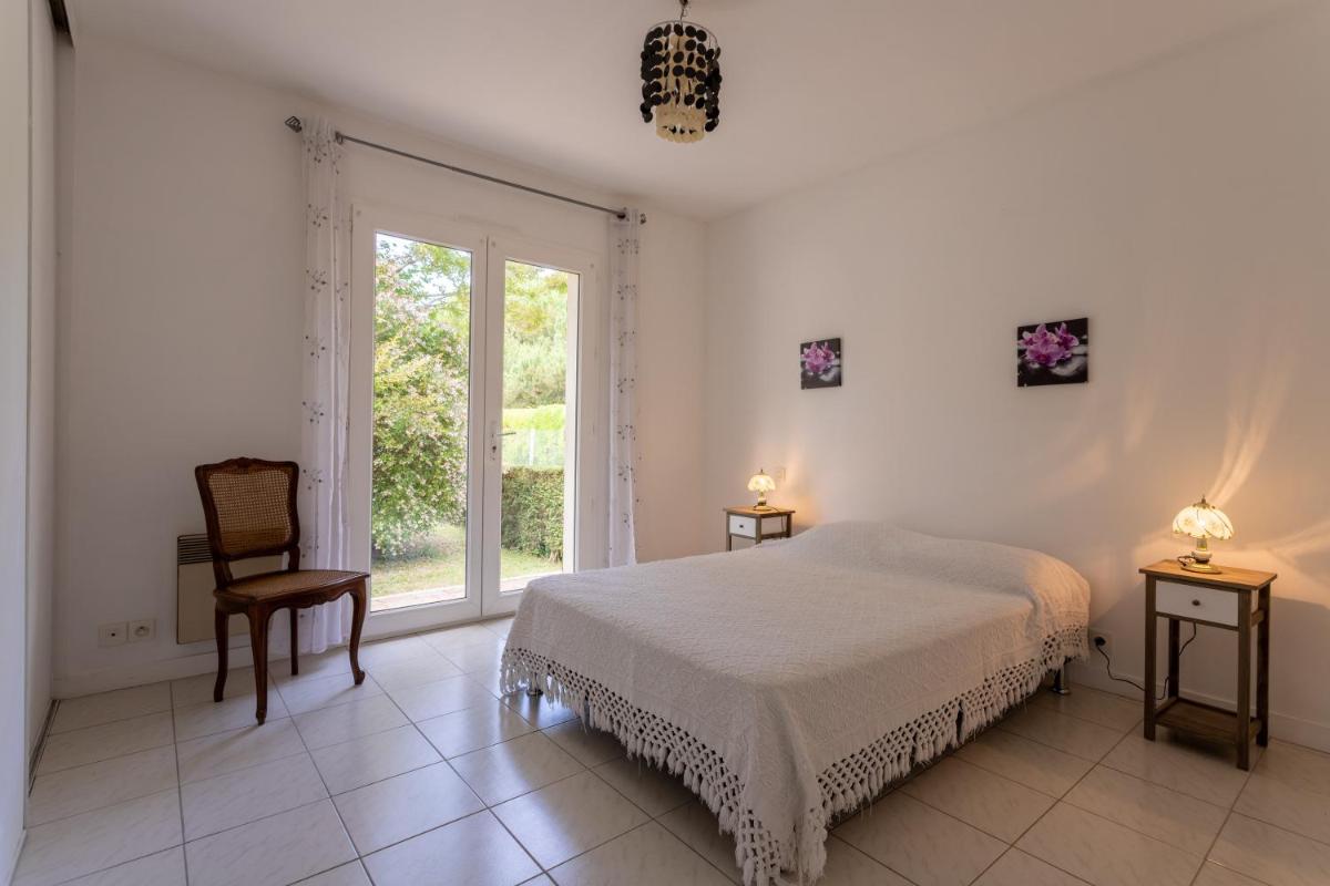 Villa avec piscine proche Royan - Housity