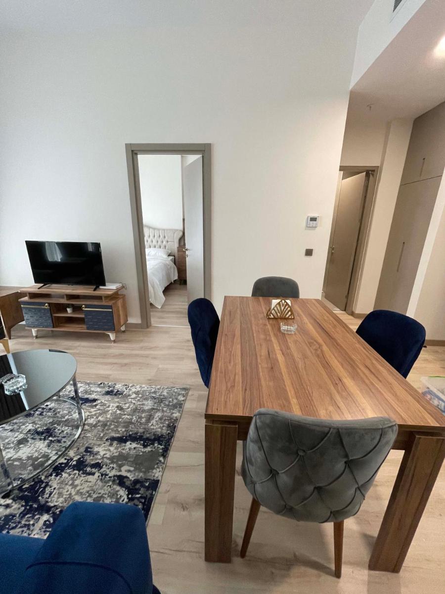 Modern 1-bedroom apartment near Mall of Istanbul - 105 gunesli 10 - Housity