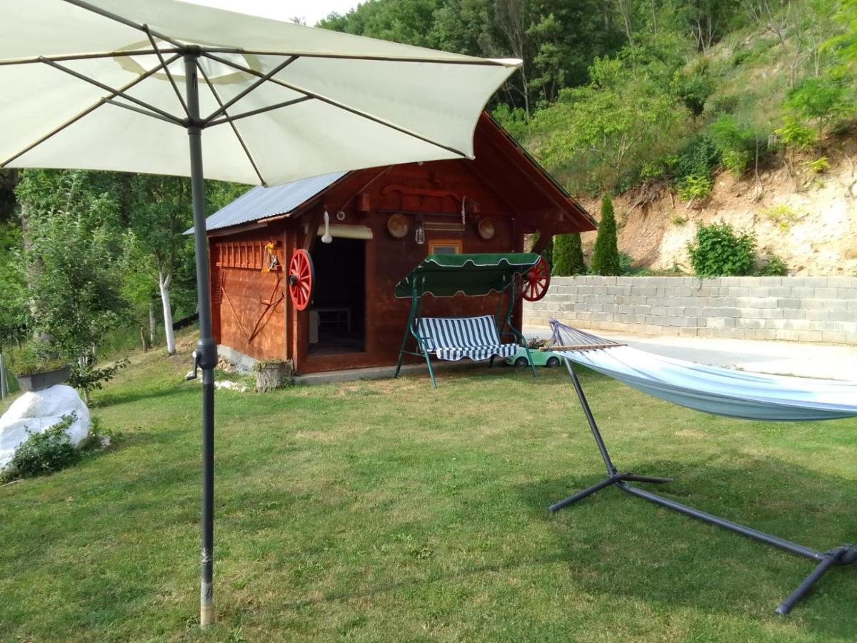 Ivanovi konaci - Housity