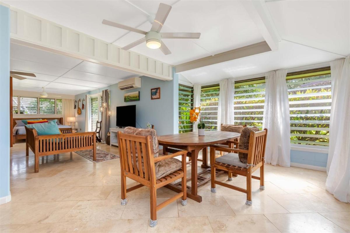 Exquisite Mokuleia Beach Cottage - Housity
