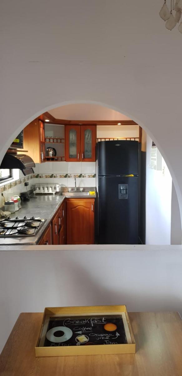 Suitetrails - Wonderful house with views in Medellin-fiber optics